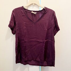 Nation LTD Purple V Neck Tee Medium Short Sleeve Viscose Rayon Casual‎